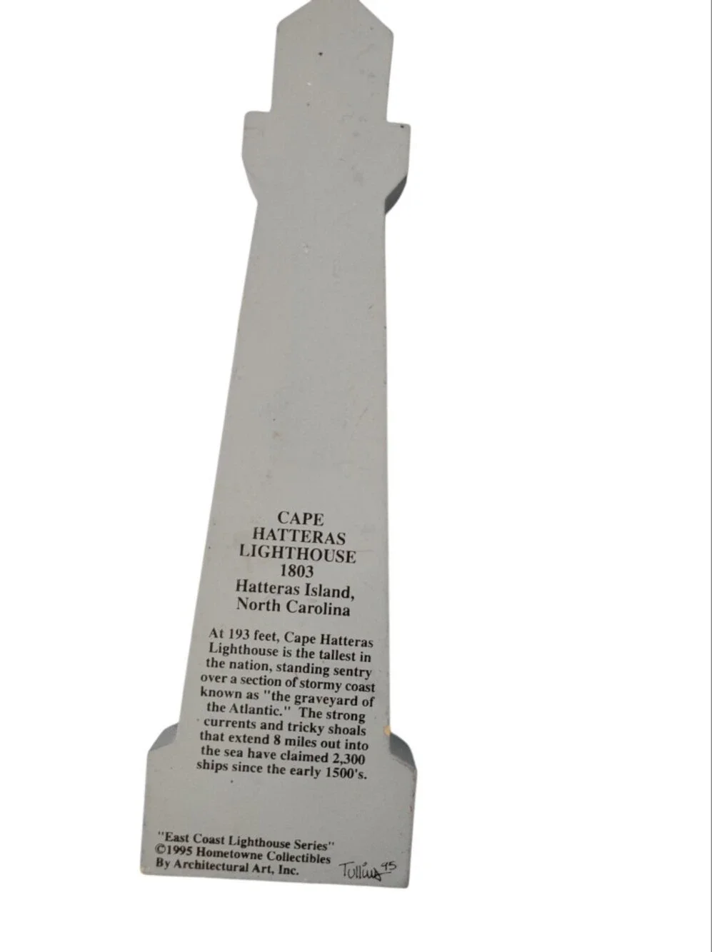 Hometowne Collectibles Cape Hatteras Lighthouse And Hank's Market Tulluis 1995